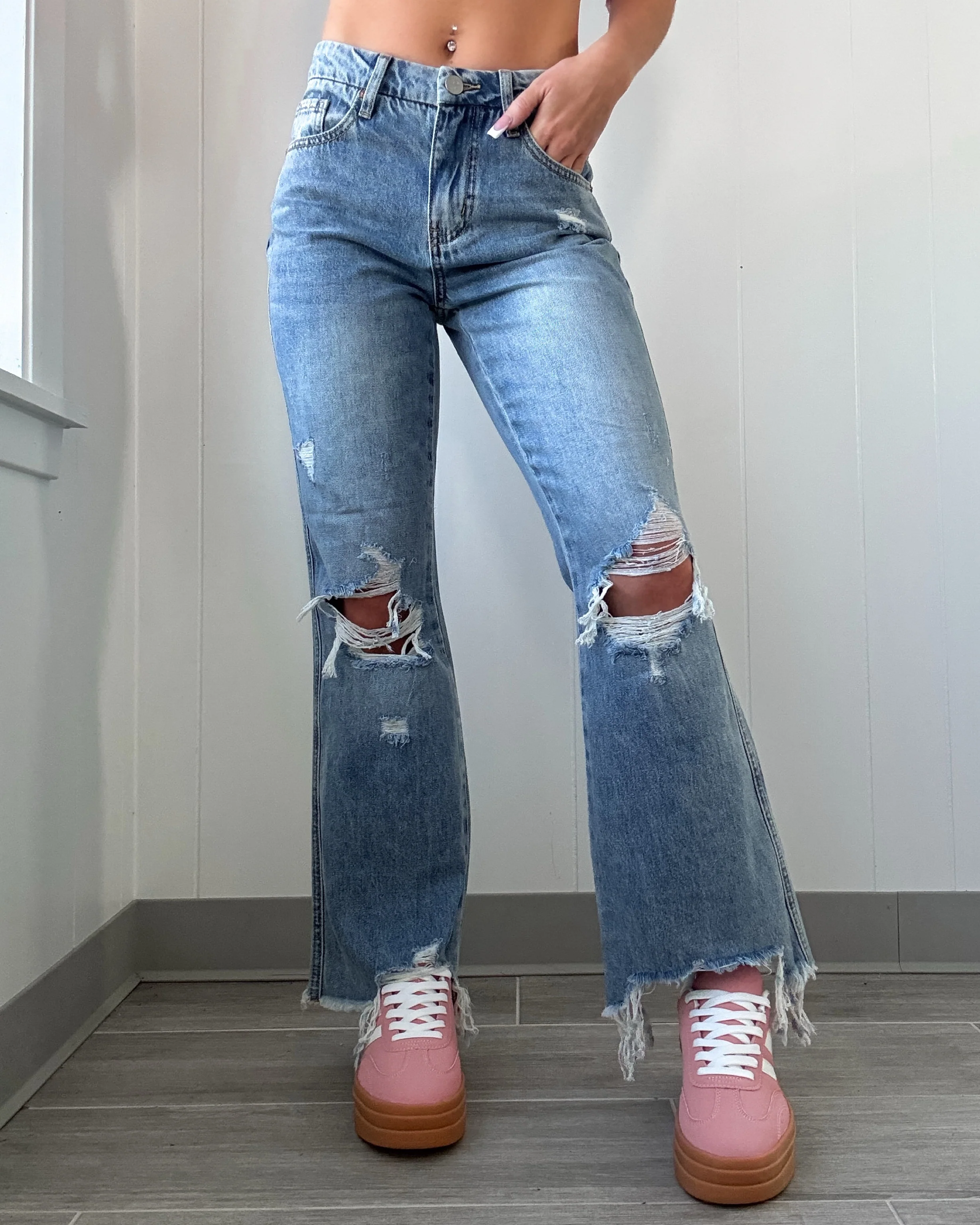 Carrie Mid Rise Crop Flare Jeans - Light Wash - Image 3